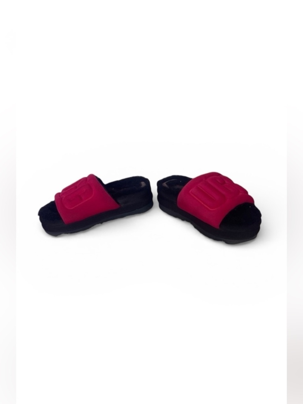 Ugg Pink and Black Slide Sandals preowned by me no goodwill shopping on my end